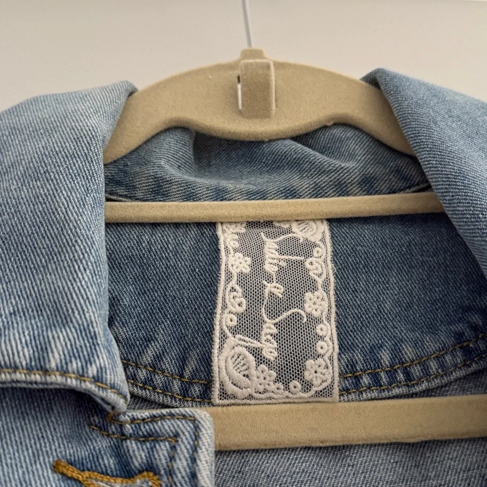 Denim Jacket XS Floral Rose oversized Embroidered - Picture 3 of 3